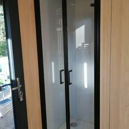 Joli Studio Indépendant En Bois Avec Jacuzzi Prive Fréjus Extérieur photo