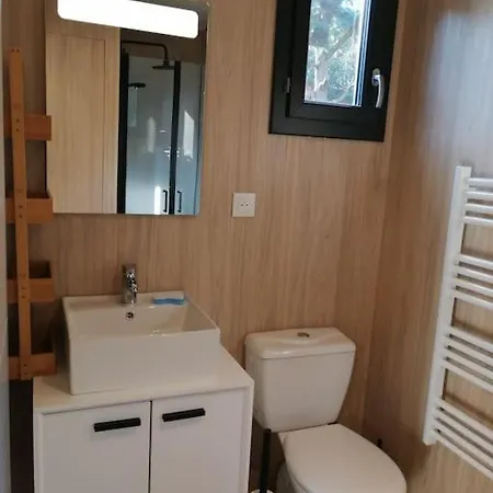 Joli Studio Indépendant En Bois Avec Jacuzzi Prive Fréjus Extérieur photo