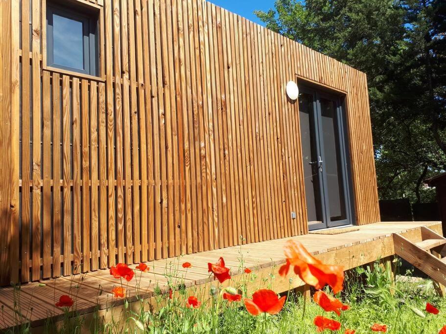Appartement Joli Indépendant En Bois Avec Jacuzzi Prive Fréjus